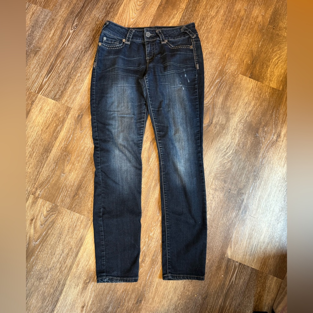 Maurice’s‎ Jean M-R , super stretchy!